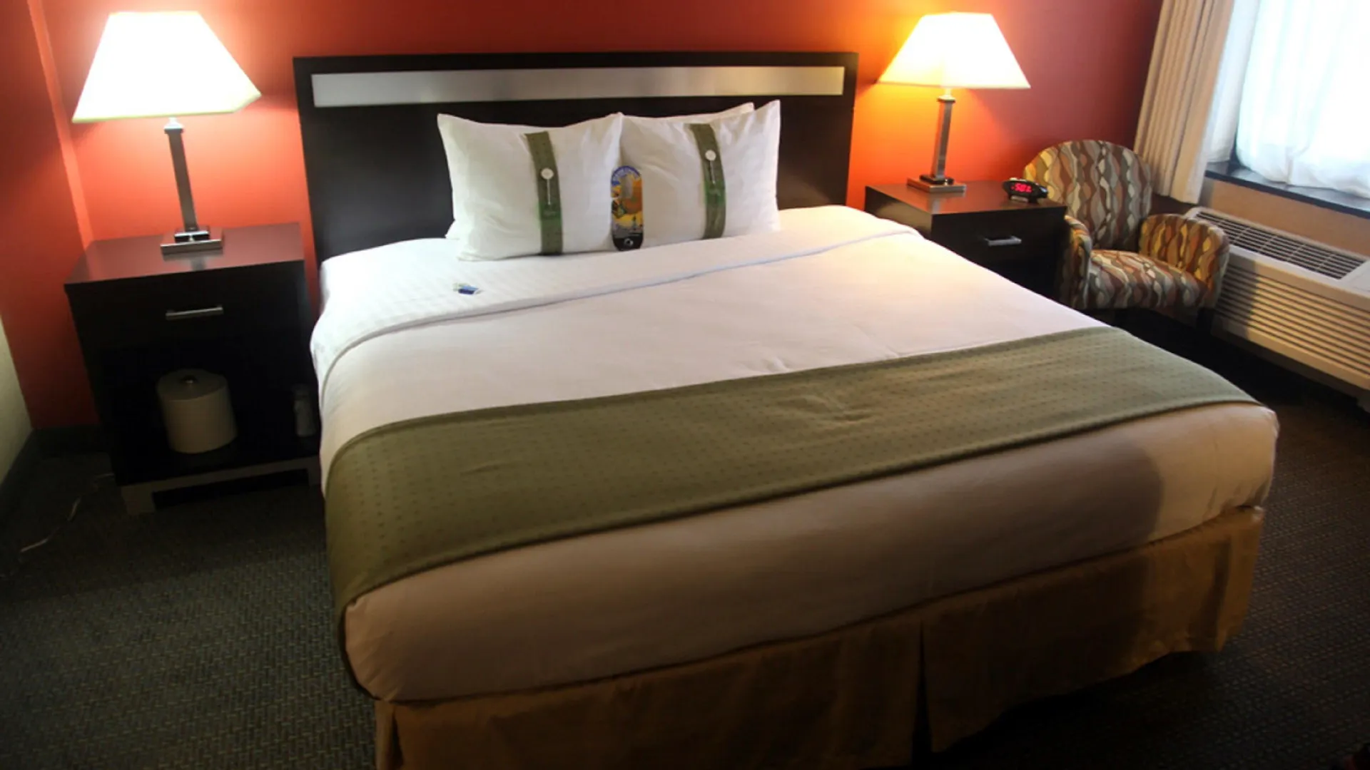 The Laguardia Hotel New York 3*,